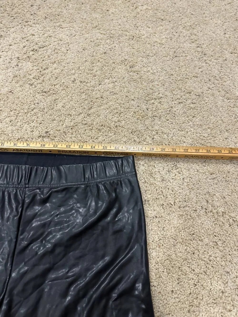 Old Navy Faux Leather Leggings XL Black Coated Stretch High Rise Pants - Picture 3 of 5